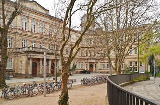 Hochschule für Künste am Schnoor