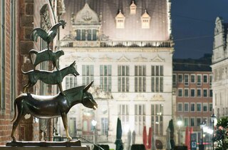 Stadtmusikanten bei Nacht 2